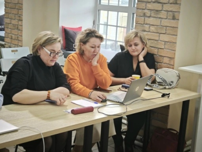 Групповая консультация: 4 часа пользы или как в Кургане рождались идеи для «Отличных соседей»!